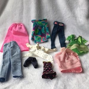Assorted Barbie, small doll clothes